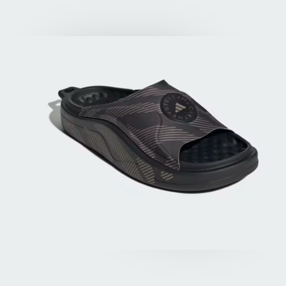 ADIDAS BY STELLA MCCARTNEY black slide size 8 NIB